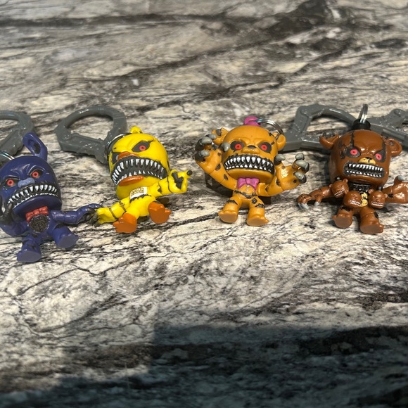 Five nights at Freddy Monster Keychain Set - Backpack accessories Multicolor - Picture 1 of 9